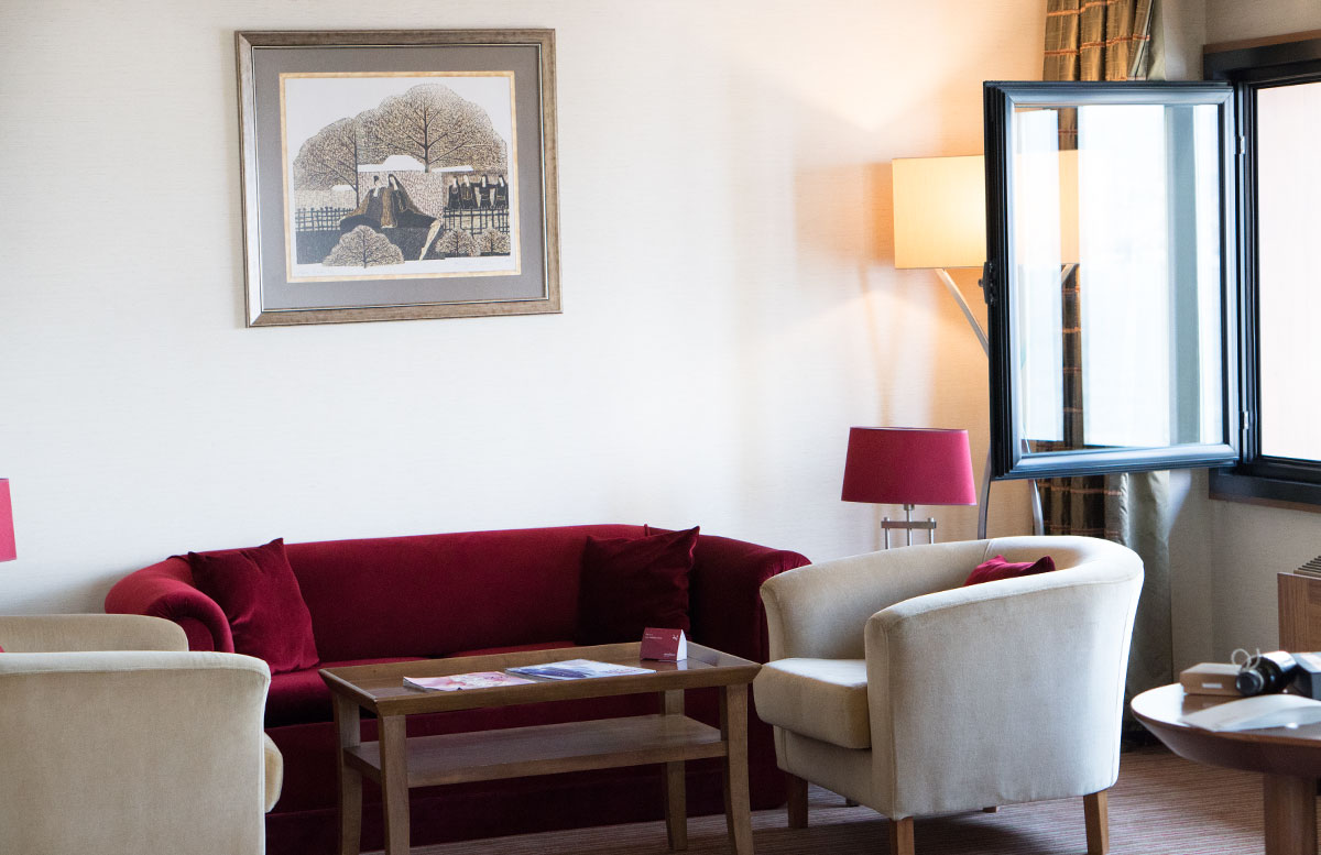 Das-5-Sterne-Mövenpick-Hotel-in-Izmir-wohnzimmer