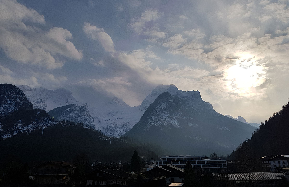 Das-Familienhotel-Mühlpointhof-in-Lofer-aussicht-vom-zimmer