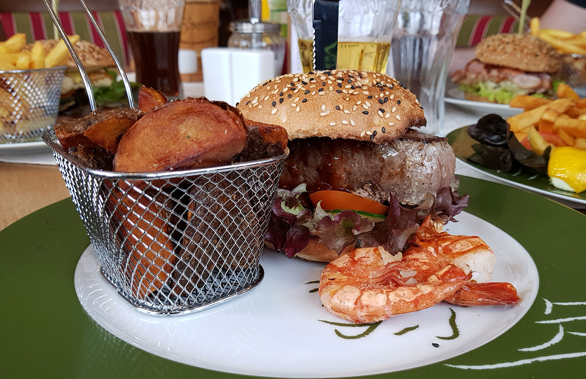 Das Familienhotel Mühlpointhof in Lofer burger