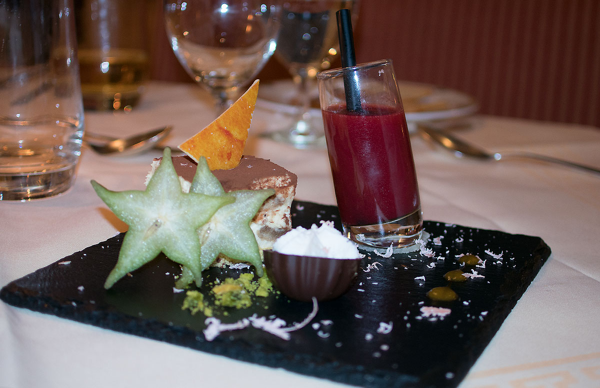 Das-Hotel-Hochschober-auf-der-Turracher-Höhe-in-Kärnten-essen-nachtisch
