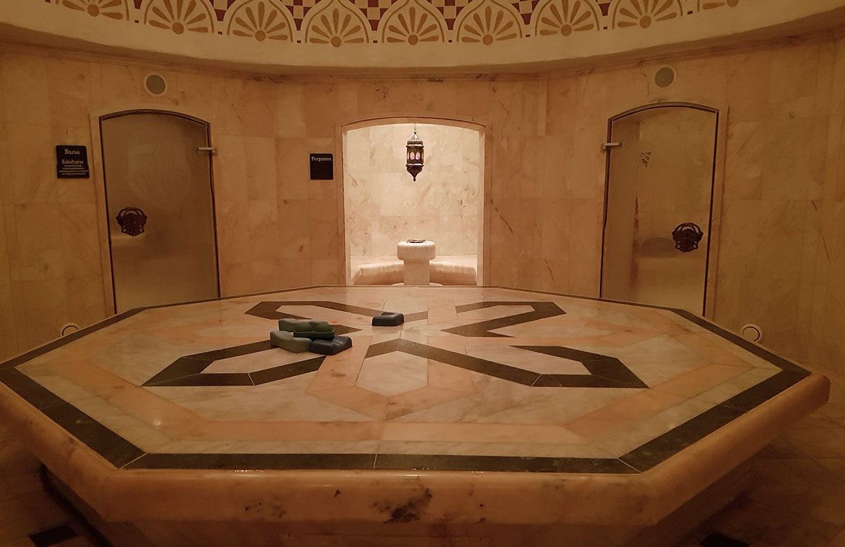 Das-Hotel-Hochschober-auf-der-Turracher-Höhe-in-Kärnten-hamam-stein