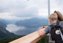 Der Baumwipfelpfad am Grünberg in Gmunden Der Baumwipfelpfad am Grünberg in Gmunden blick auf den see