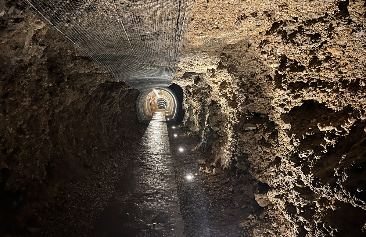 Der-Bunker-von-Kranj-und-Janez-Puhar-Museum-bunker-noch-nicht-fertig-gestellt