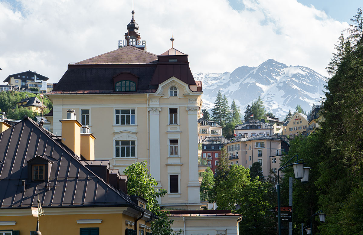 Der-Gasteiner-Heilstollen-und-die-Alpentherme-Gastein-bad-gastein