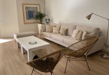 Urlaub im Ferienapartment: Auszeit für die ganze Familie Der-goldene-Herbst-in-Mallorca-wohnzimmer-villa