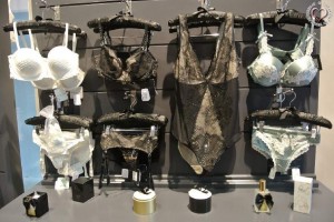 Dessous 3
