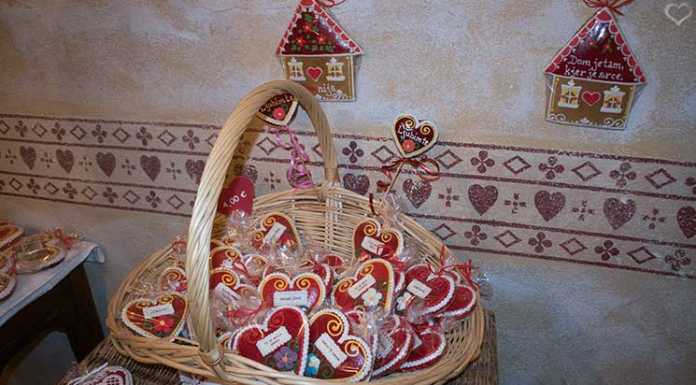 Die Burg Bled und Luxus Camping in der Natur Die-Burg-Bled-und-Luxus-Camping-in-Ljubno-radovljica-lectar-lebkuchen