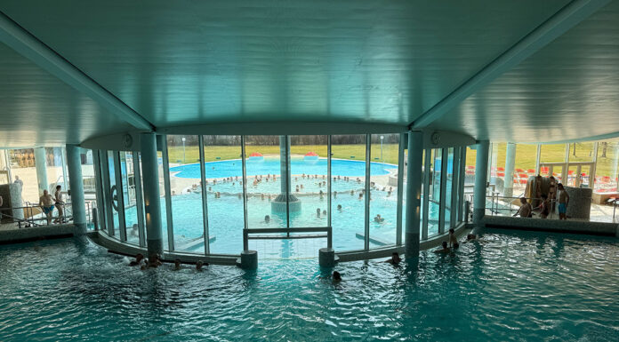 Das Therme Laa Hotel und die Familienoase Die-Familienoase-in-der-Therme-therme-von-oben-raus