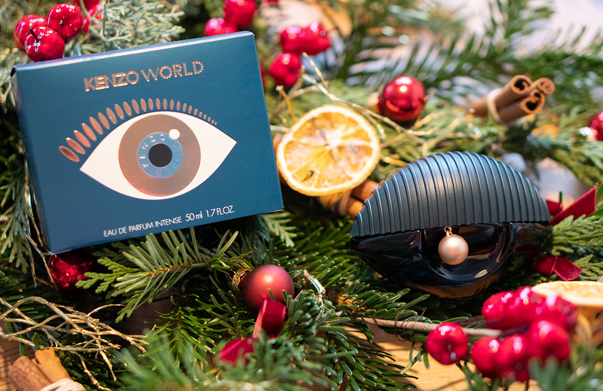 Die-Kenzo-World-Familie-und-das-neue-Eau-de-Parfum-Intense-detail