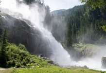 Die Krimmler Wasserfälle – die größten Wasserfälle Europas Die-Krimmler-Wasserfälle---die-größten-Wasserfälle-Europas-wasserfall-groß