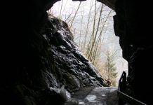 Die Saalachtaler Lamprechtshöhle in St. Martin bei Lofer Die-Saalachtaler-Lamprechtshöhle-in-St.-Martin-bei-Lofer-eingangsbereich