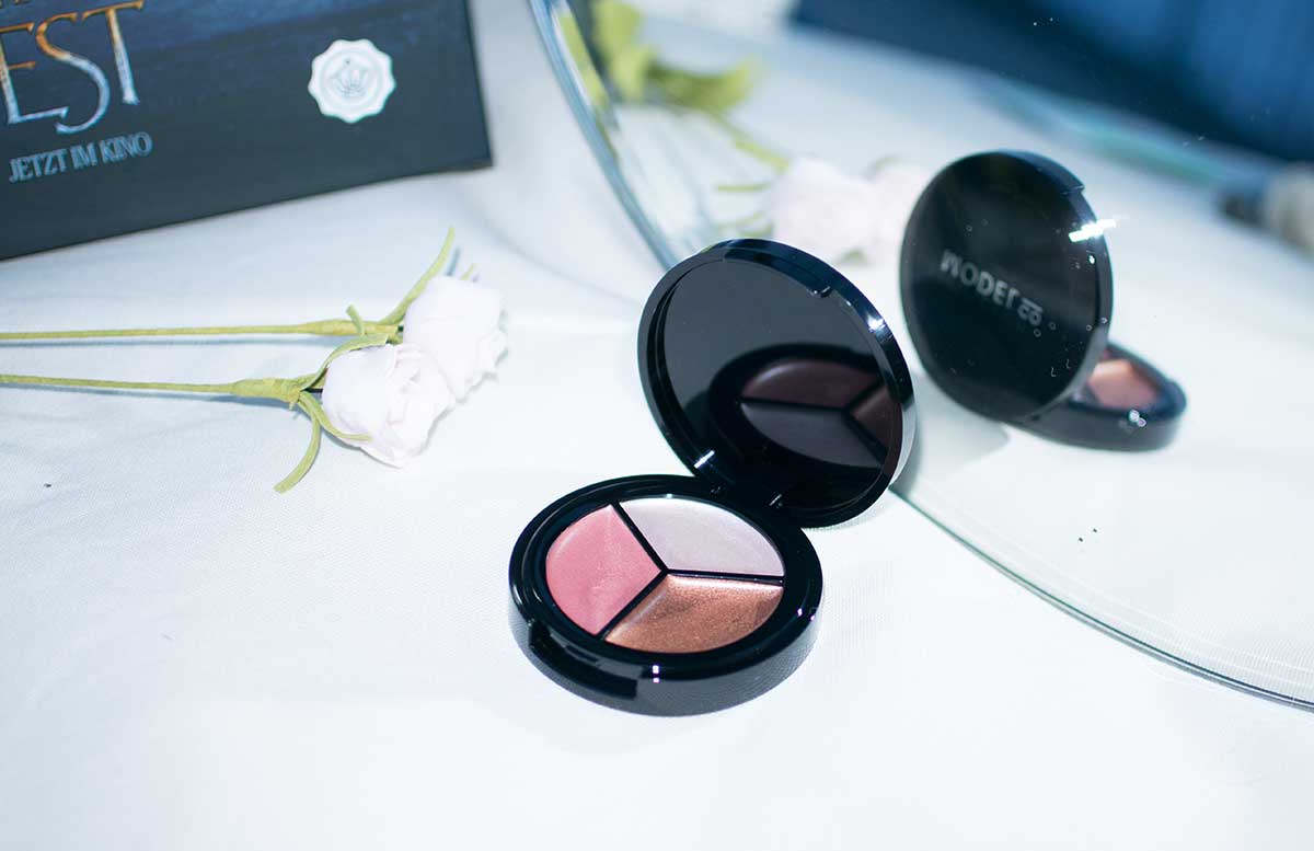 Die Schöne und das Biest Glossybox März highlighting trio