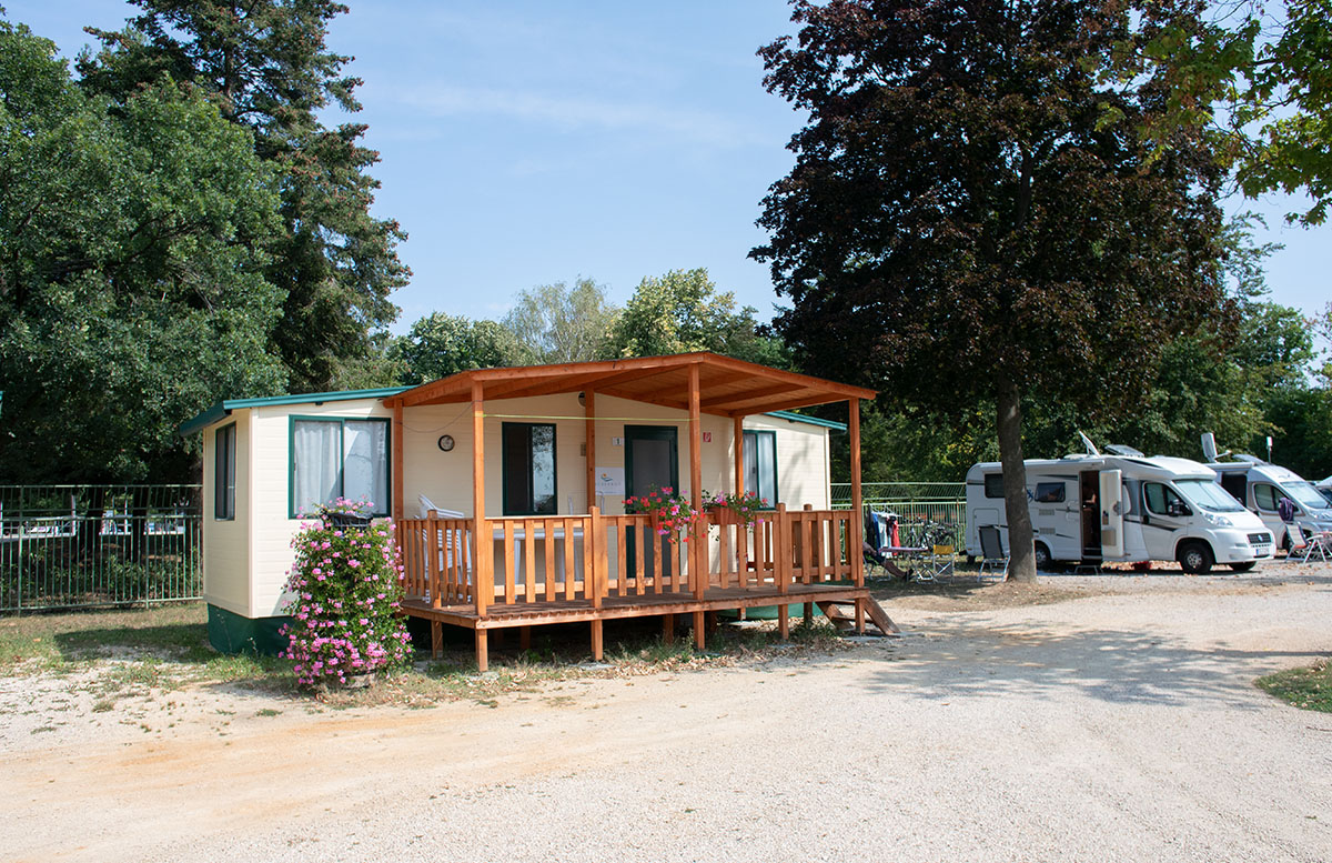 Die Therme Bük - Heilwasser und Rutschenspaß für die ganze Familie campingplatz mobilheim