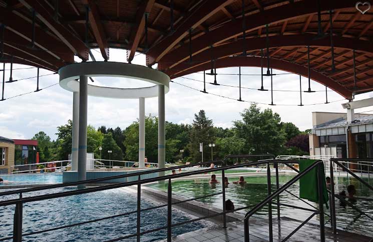 Die-Therme-Bükfürdo-und-Restaurant-Tipps-für-Bük-thermalbad-und-schwimmbad