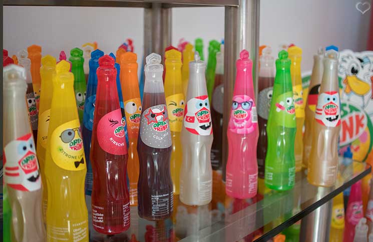 Dreh-und-Drink-bunte-dreh-und-drink-flaschen