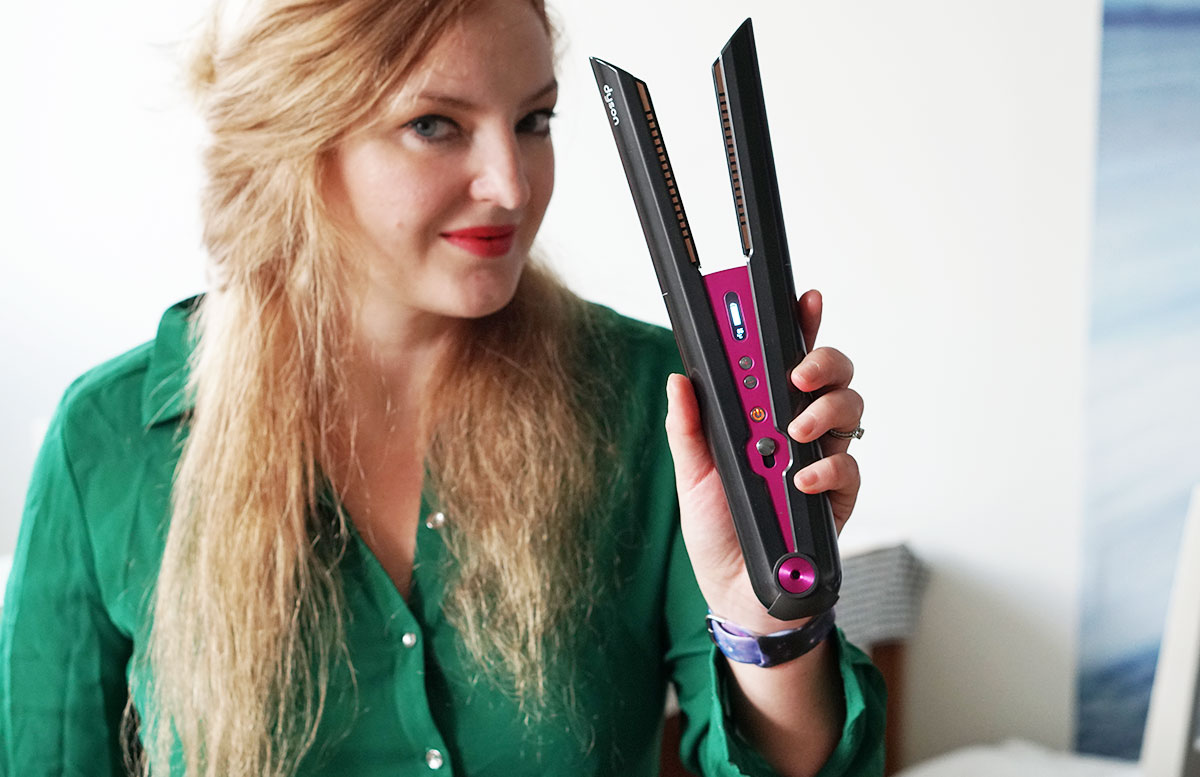 Dyson-Corrale-das-kabellose-Glätteisen-haare-stylen