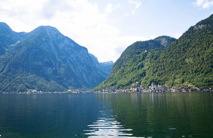 Ein Spaziergang durch Hallstatt im Salzkammergut Ein Spaziergang durch Hallstatt im Salzkammergut