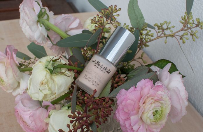 Estelle-&-Thild-Naturkosmetik-aus-Stockholm-lifting-eye-serum