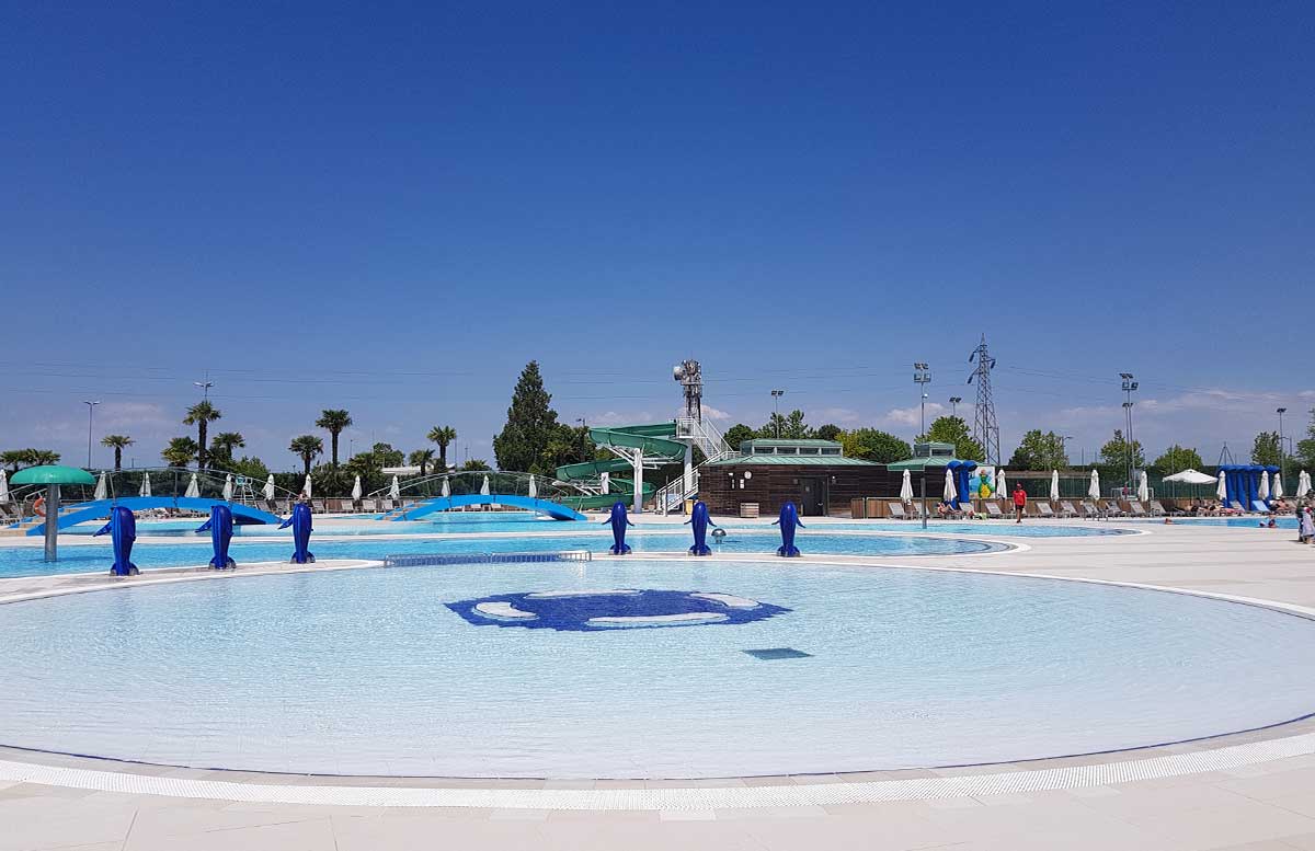 Europa Camping Village Cavallino Venezia poolbereich delfine