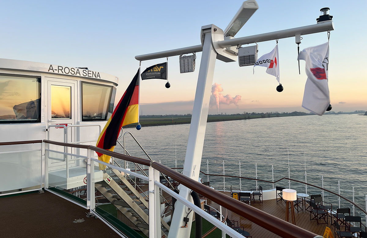 Familien-Flusskreuzfahrt-auf-der-A-ROSA-SENA-captains-view