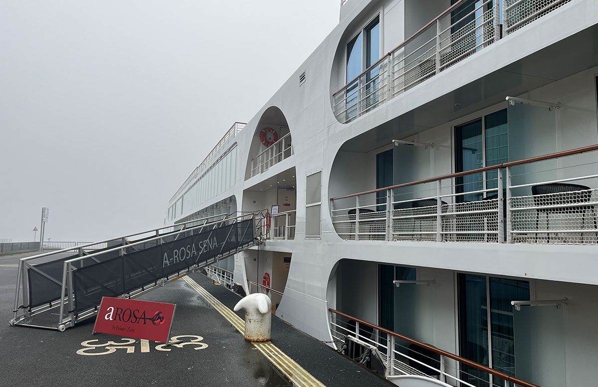 Familien-Flusskreuzfahrt-auf-der-A-ROSA-SENA--eingang