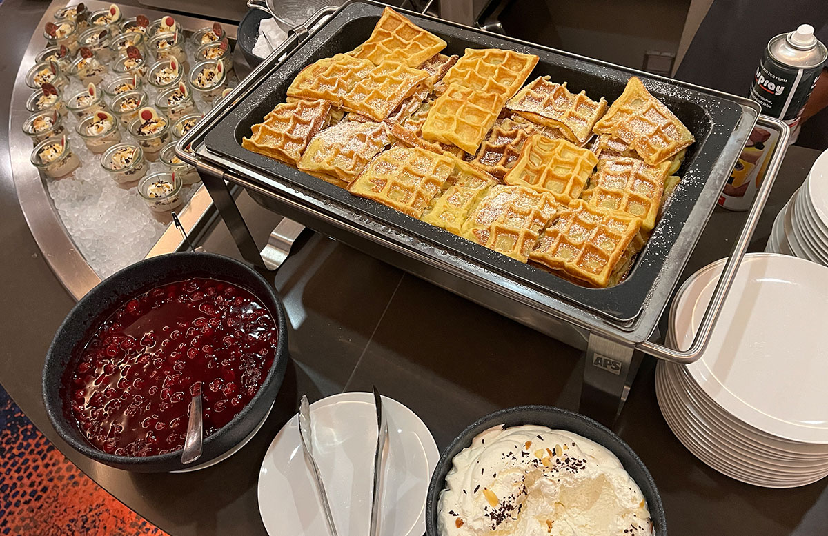 Familien-Flusskreuzfahrt-auf-der-A-ROSA-SENA-waffeln