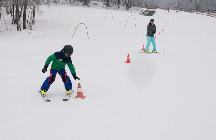Familienausflug – Skifahren in St. Corona am Wechsel Familienausflug-Skifahren-in-St.-Corona-am-Wechsel-pistenabfahrt