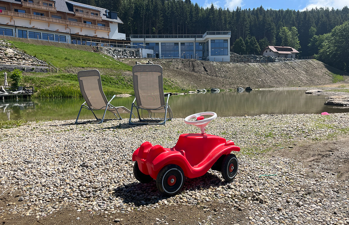 Familienresort-Petschnighof-mit-Bauernhof-in-Diex-bobby-car