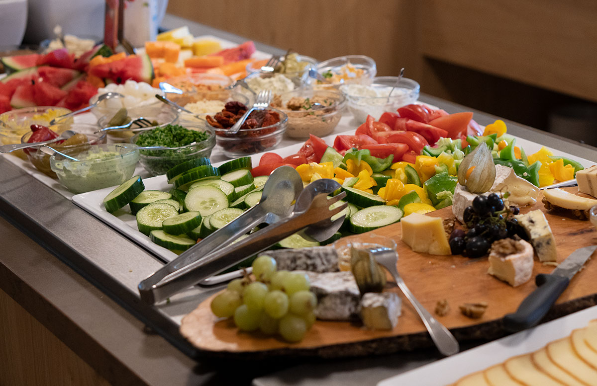 Familienresort-Petschnighof-mit-Bauernhof-in-Diex-frühstück