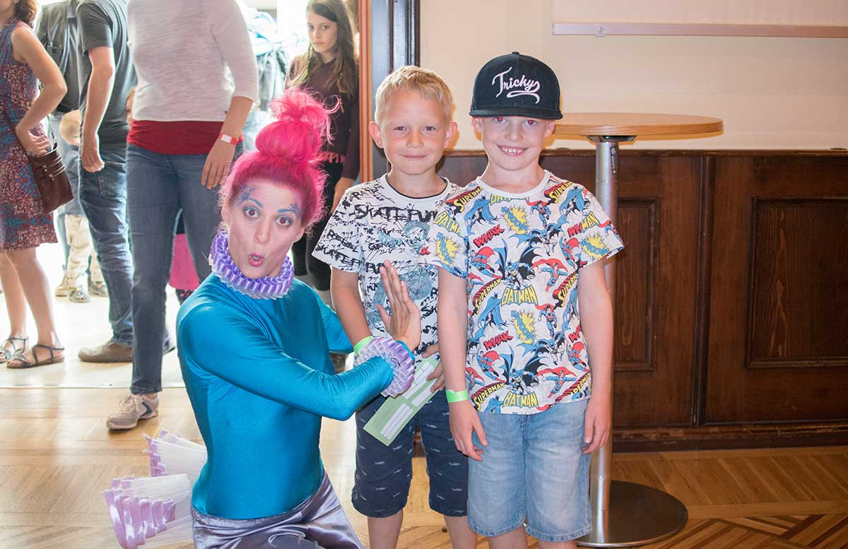 Familientag in Grafenegg - Hokuspokus Musikus esther die elfe