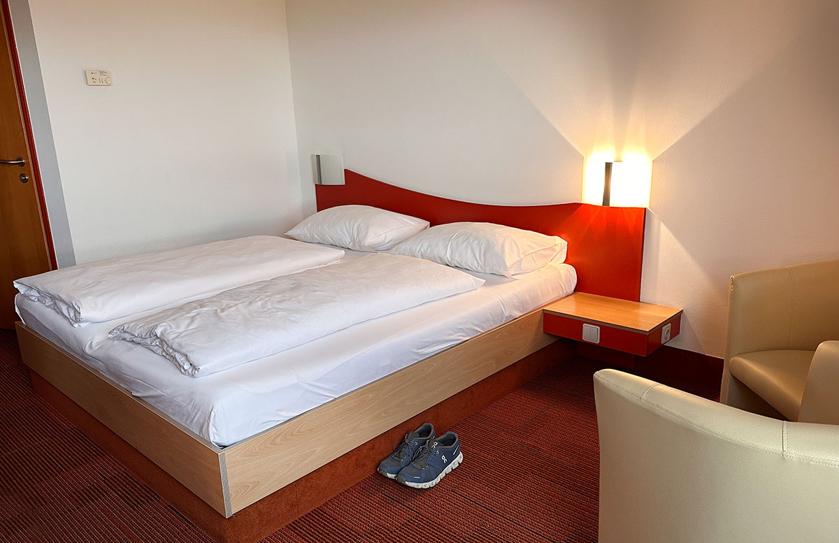 Familienurlaub-mit-Baby-in-der-H2O-Therme-zimmer