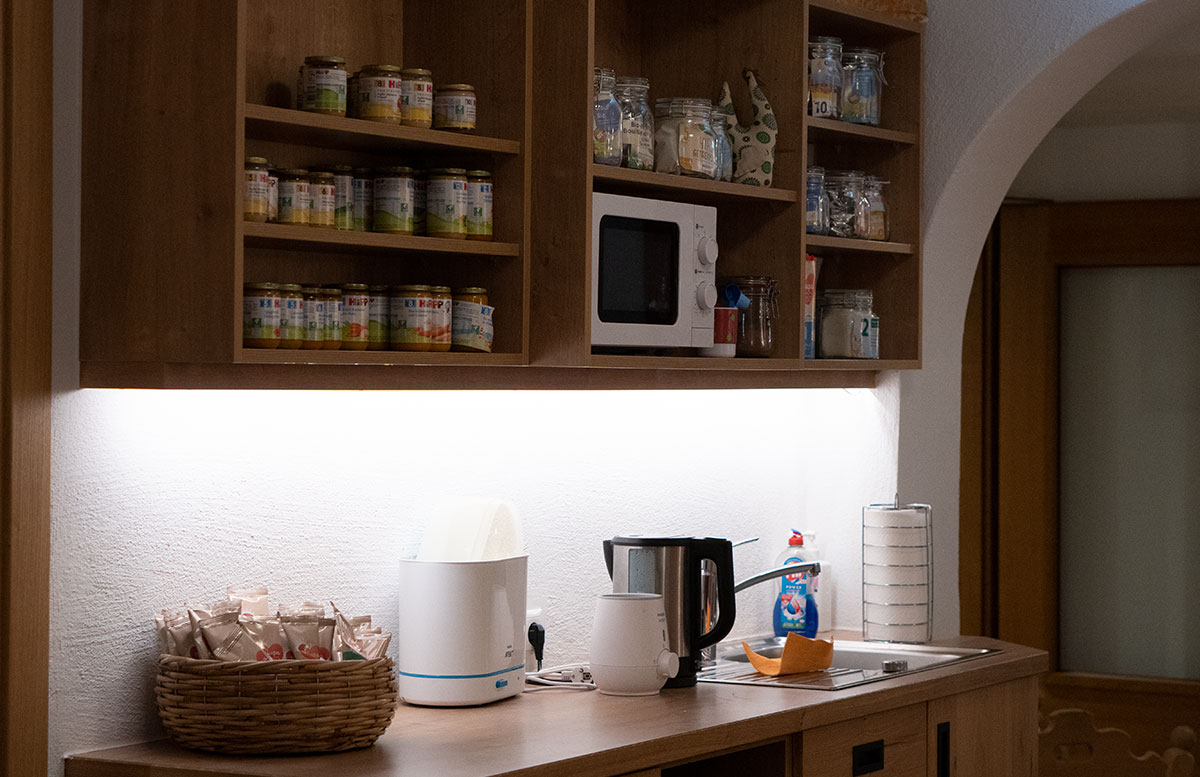 Familotel-Landgut-Furtherwirt-in-Kirchdorf-Tirol-babybuffet