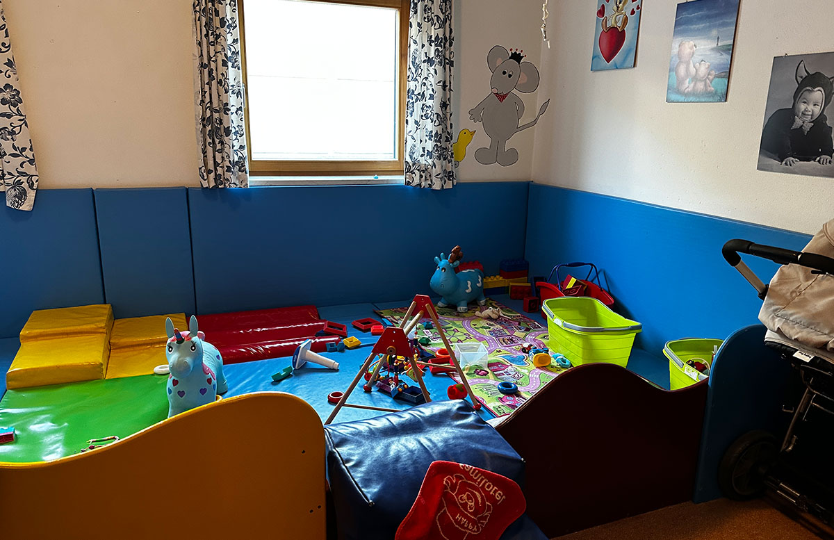 Familotel-Landgut-Furtherwirt-in-Kirchdorf-Tirol-babyecke