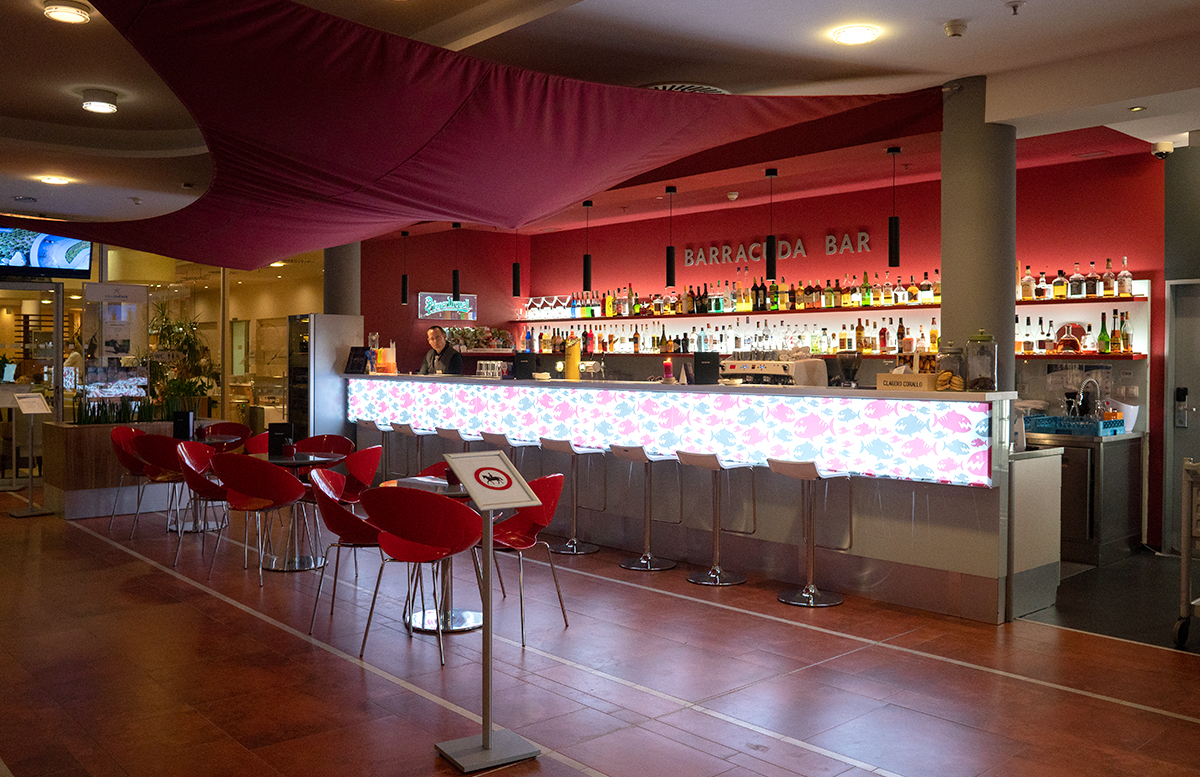 Family und Wellness Hotel Aquapalace Prague baracuda bar