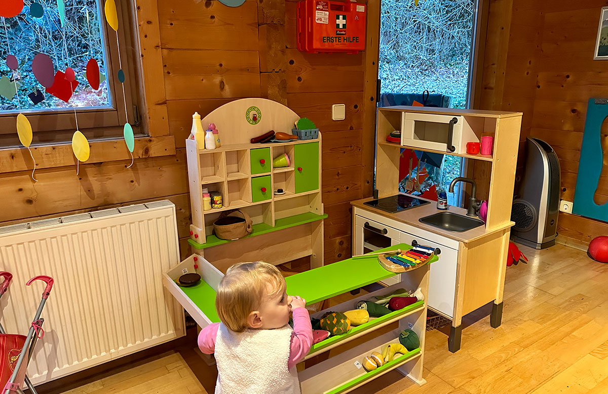 Feriendorf-Dorf-SCHÖNLEITN-beim-Faaker-See-kinderspielbereich