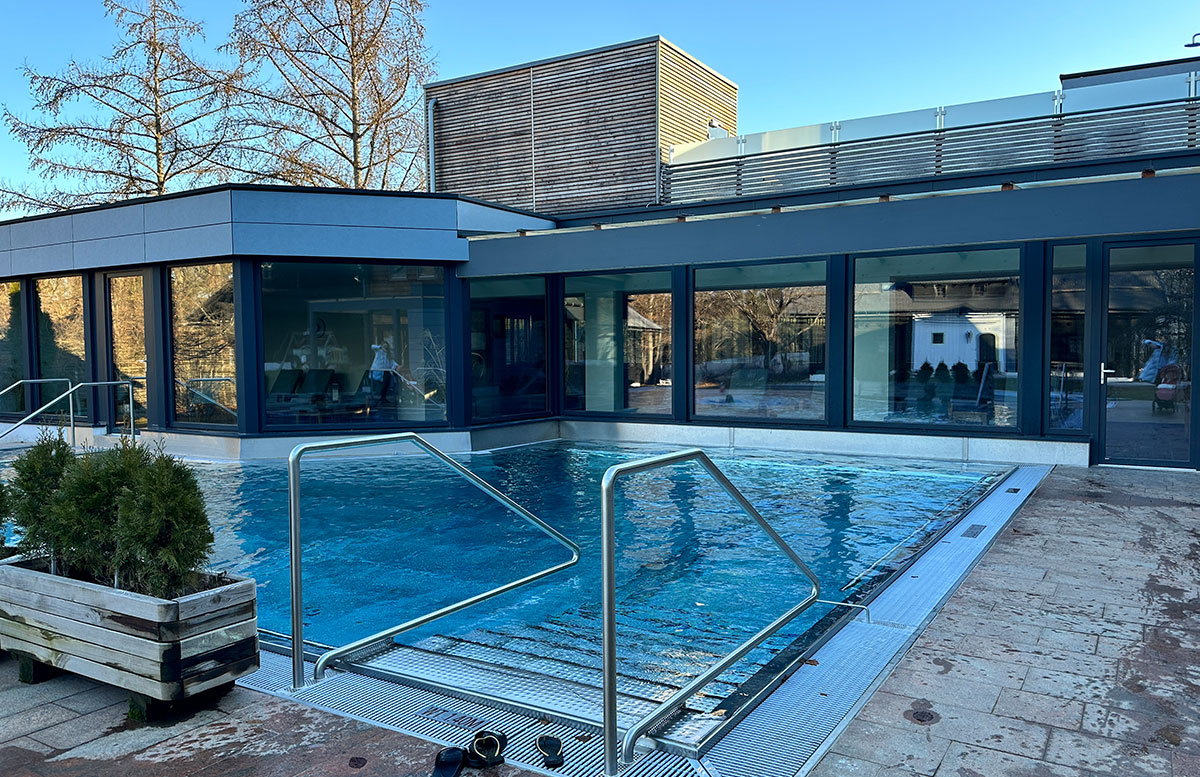 Feriendorf-Dorf-SCHÖNLEITN-beim-Faaker-See-outdoorpool