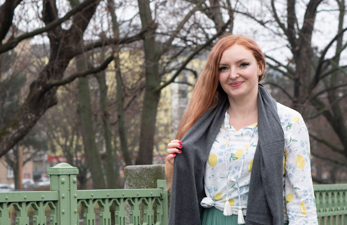 Frühlingslook-in-Mint-und-Abnehm-Tipps--GRAUER-SCHAL