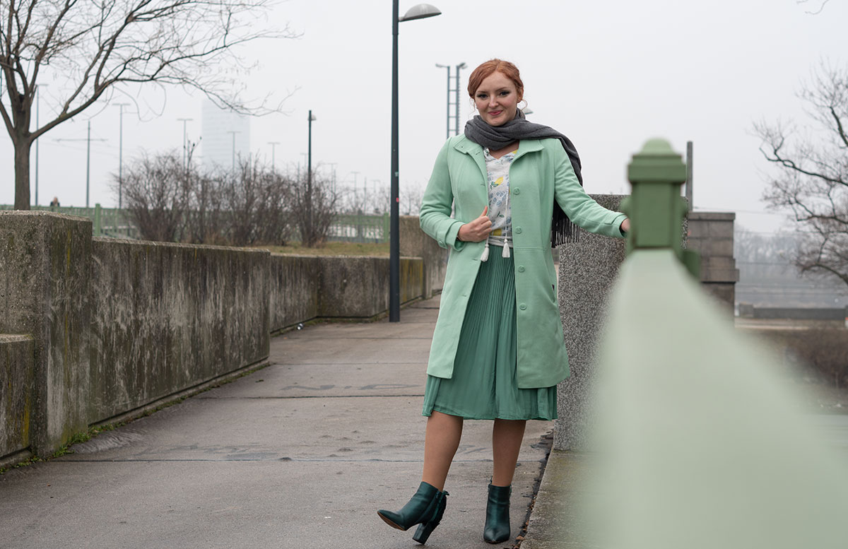 Frühlingslook-in-Mint-und-Abnehm-Tipps-outfit-ganzkörper
