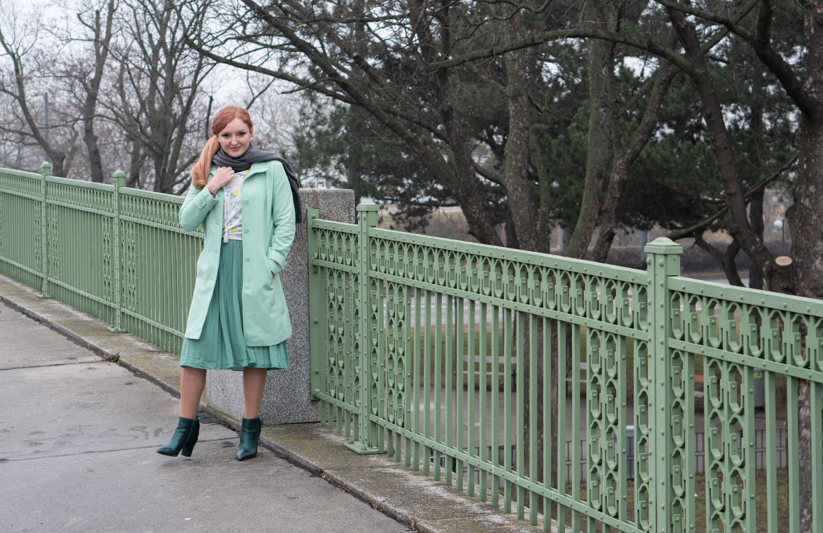 Frühlingslook-in-Mint-und-Abnehm-Tipps--spaziergang