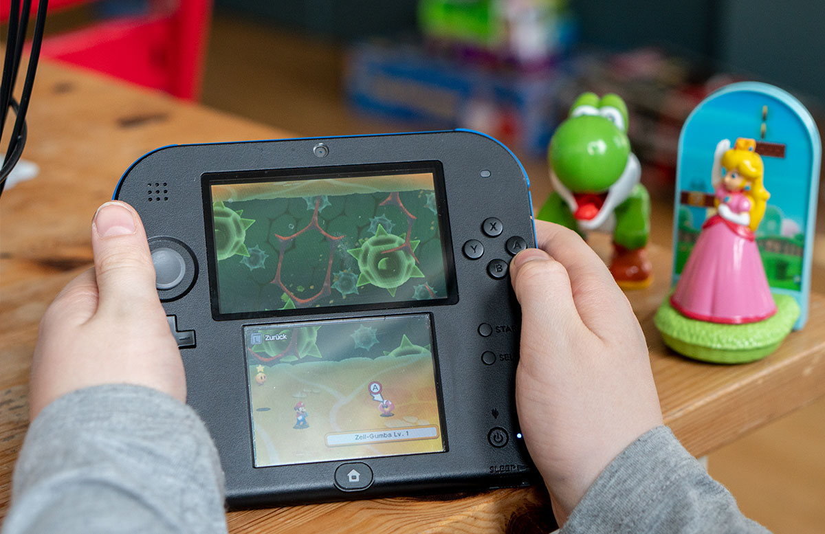GEWINNSPIEL-Mario-&-Luigi-Abenteuer-Bowser-spiel-beim-spielen