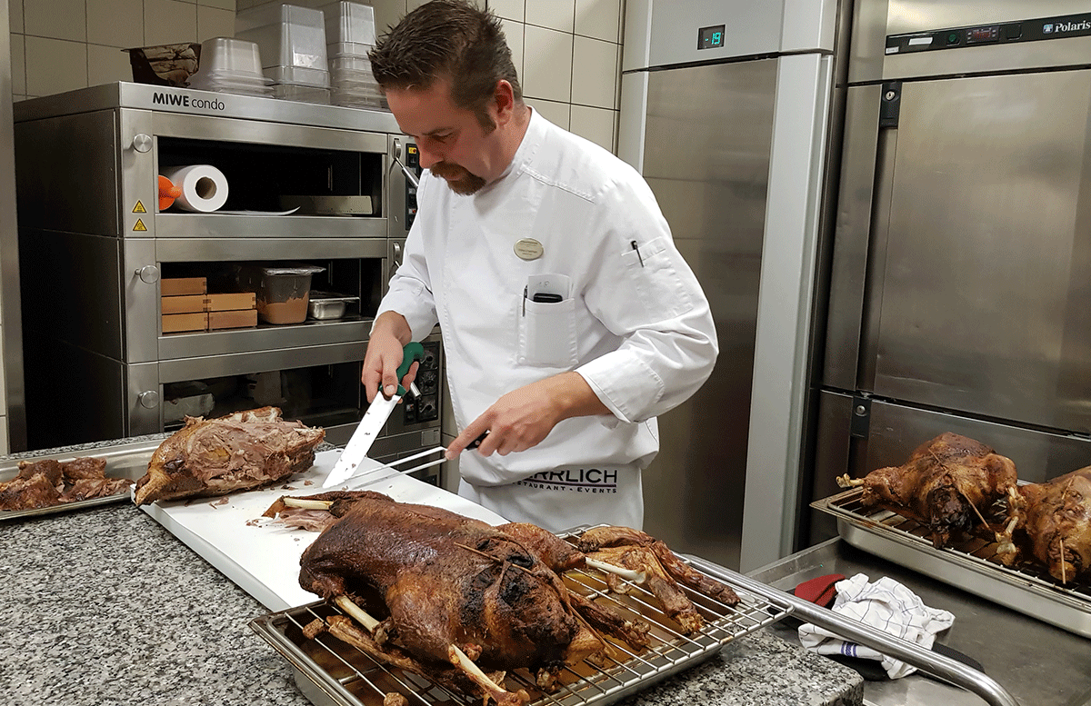 Gansl to go im Steigenberger Hotel Herrenhof gänse frisch gebraten