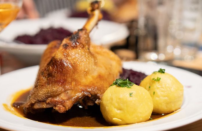 Ganslzeit bei Kolariks im Prater – Ganslessen in Bio-Qualität