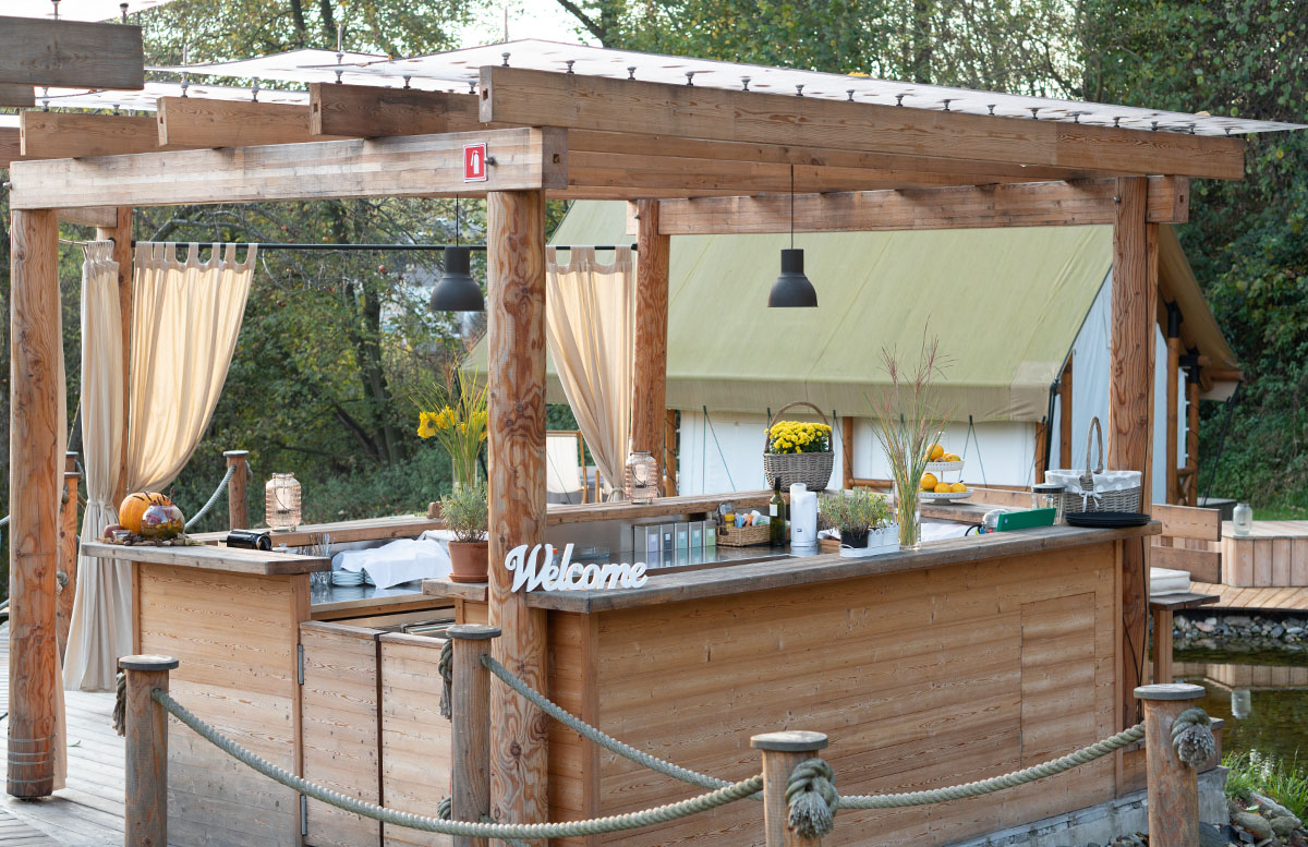 Glamping Resort Chateau Ramsak in Maribor cocktailbar