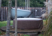 Charming Slovenia Herbal Glamping Resort in Ljubno Glamping-im-Charming-Slovenia-in-Ljubno-whirlpool