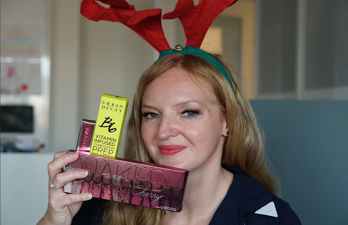 Großes-Urban-Decay-Blogger-Gewinnspiel-blogger-vicky