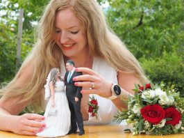 Hochzeitspaar-3D-Figur-von-3D-Generation-vicky-mit-figur