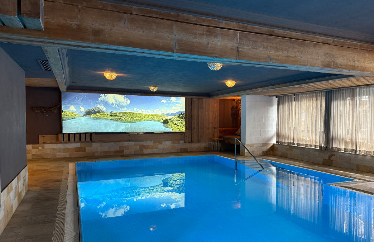Hotel-Alpin-Juwel-in-Saalbach-Hinterglemm--indoor-pool