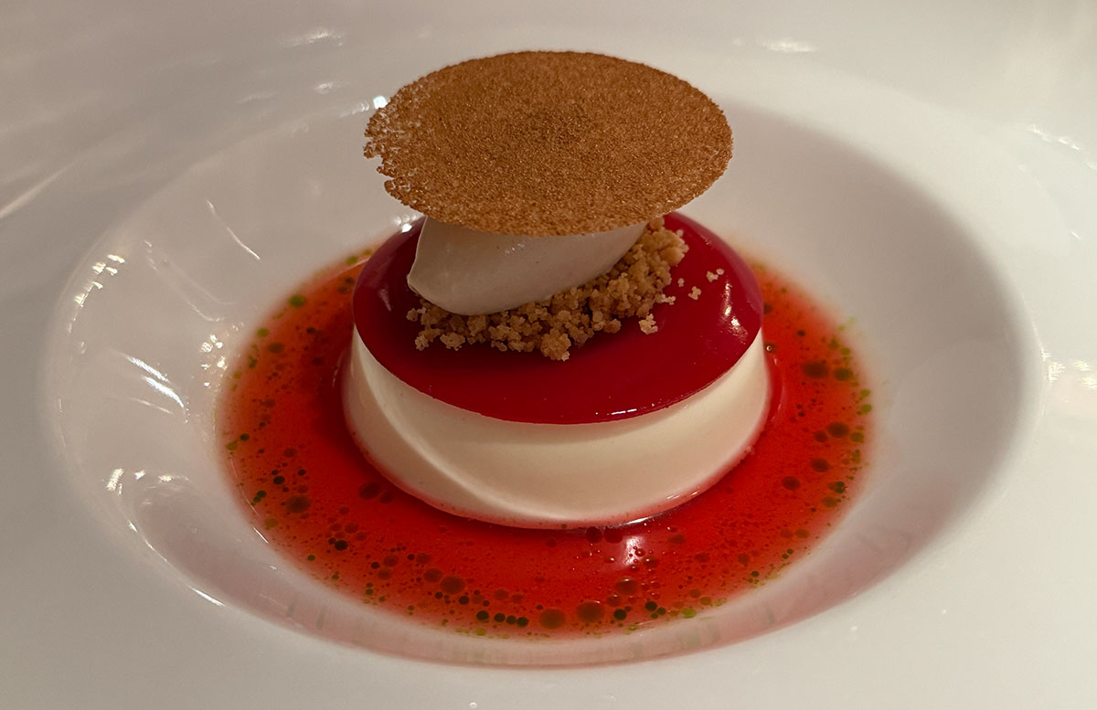 Hotel-Alpin-Juwel-in-Saalbach-Hinterglemm-nachtisch