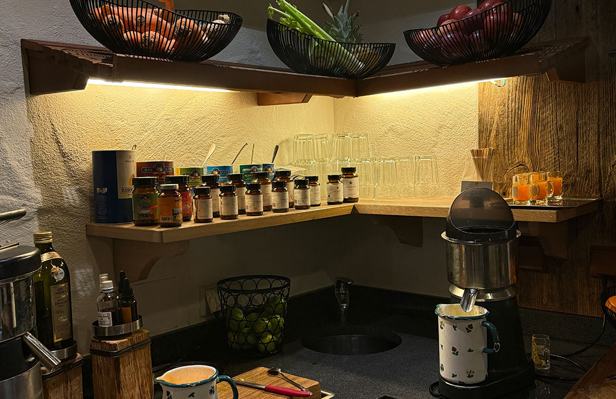 Hotel-Alpin-Juwel-in-Saalbach-Hinterglemm-saftstation