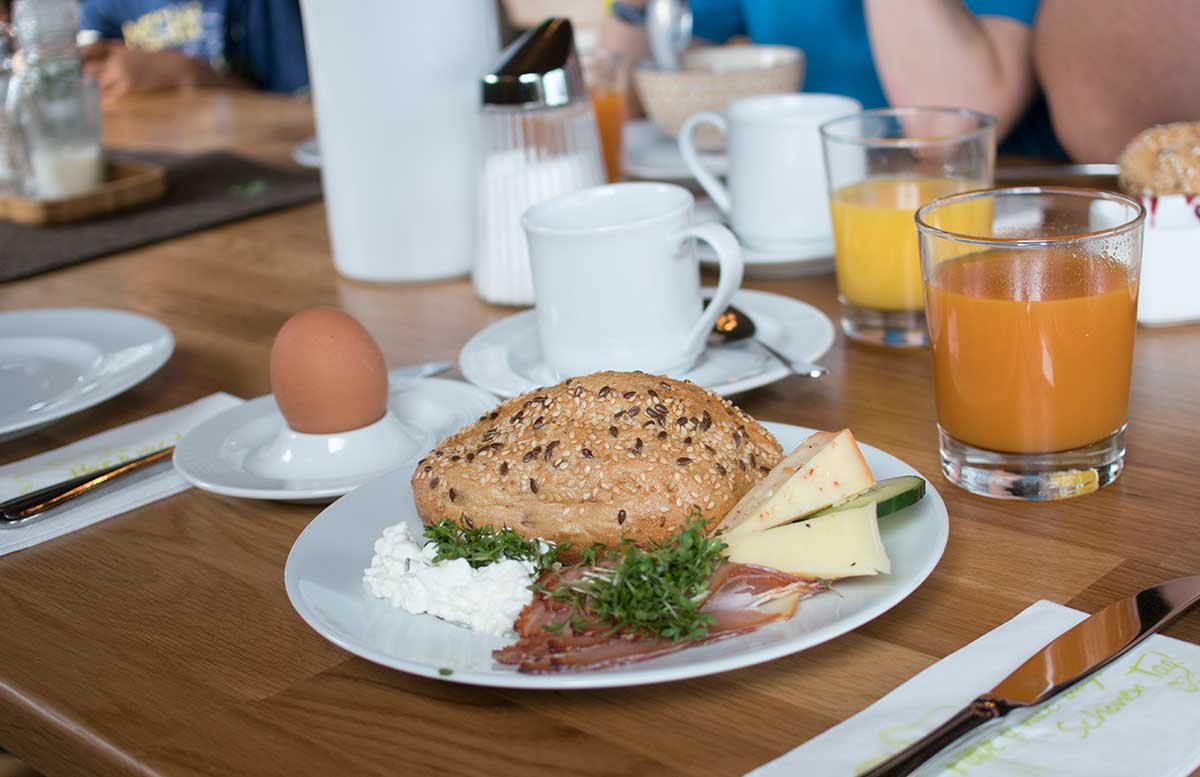 Hotel Gasthof Am Riedl in Koppl - der Riedlwirt frühstück